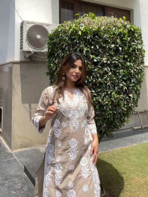 Aanchal in HOK Chikankari Long Kurti for Women Beige & White-2